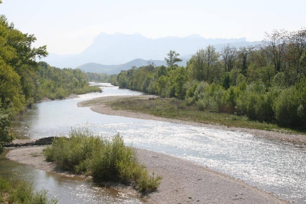 Auberge La Plaine Chabrillan Kültér fotó